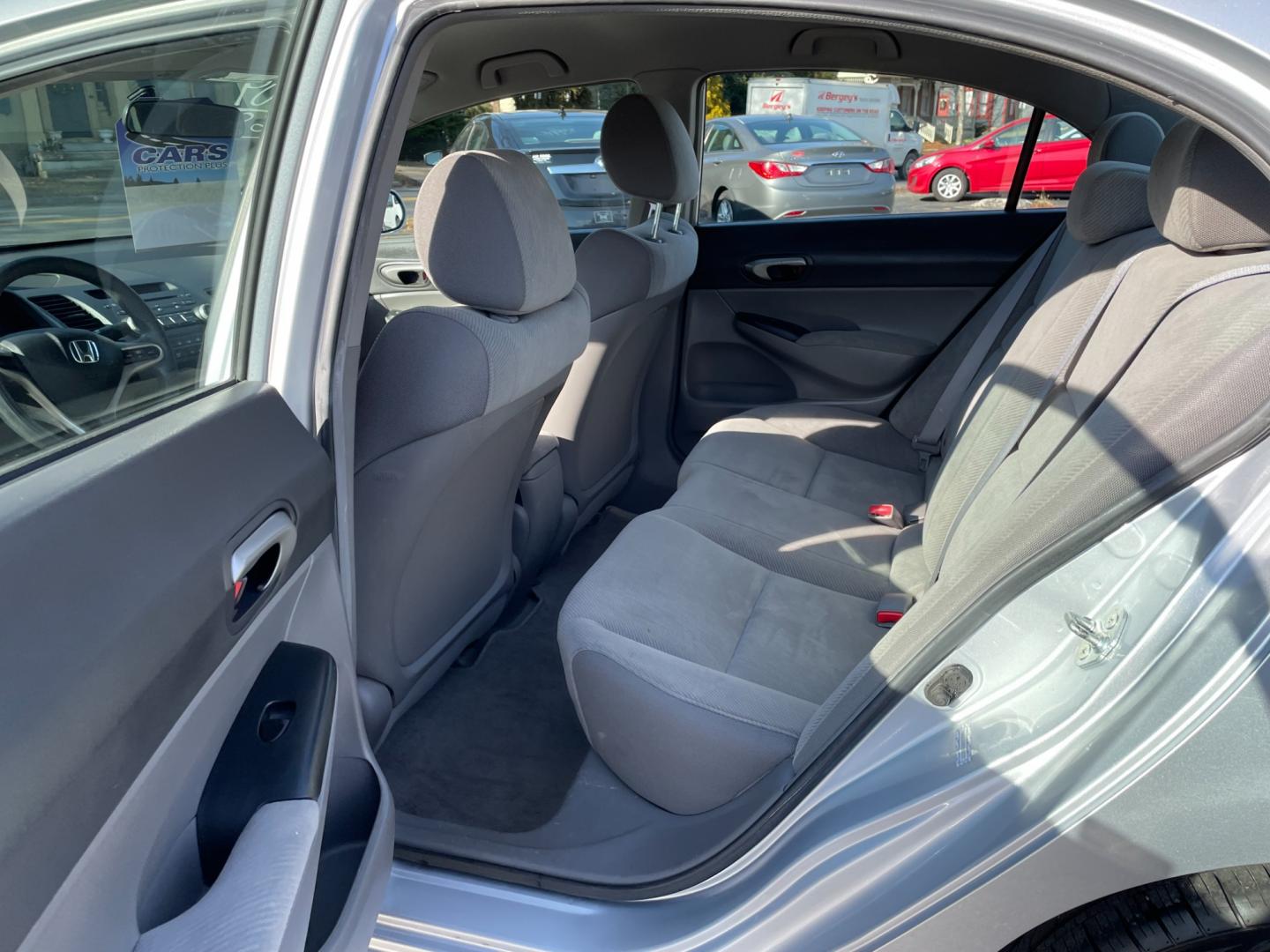 2009 silver Honda Civic LX Sedan 5-Speed AT (2HGFA16529H) with an 1.8L L4 SOHC 16V engine, 5-Speed Automatic transmission, located at 101 N. Main Street, Muncy, PA, 17756, (570) 546-5462, 41.207691, -76.785942 - Photo#9